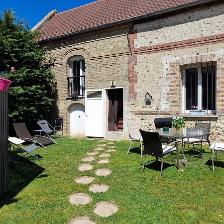 Gite De La Baguelande Les Andelys Exterior foto